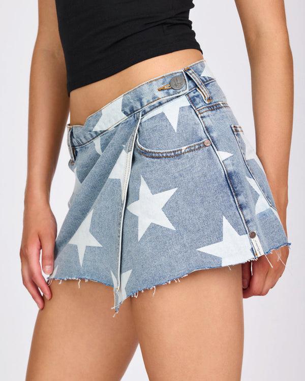 One Teaspoon Wrap Low Waist Mini Denim Skirt - Starwash Blue