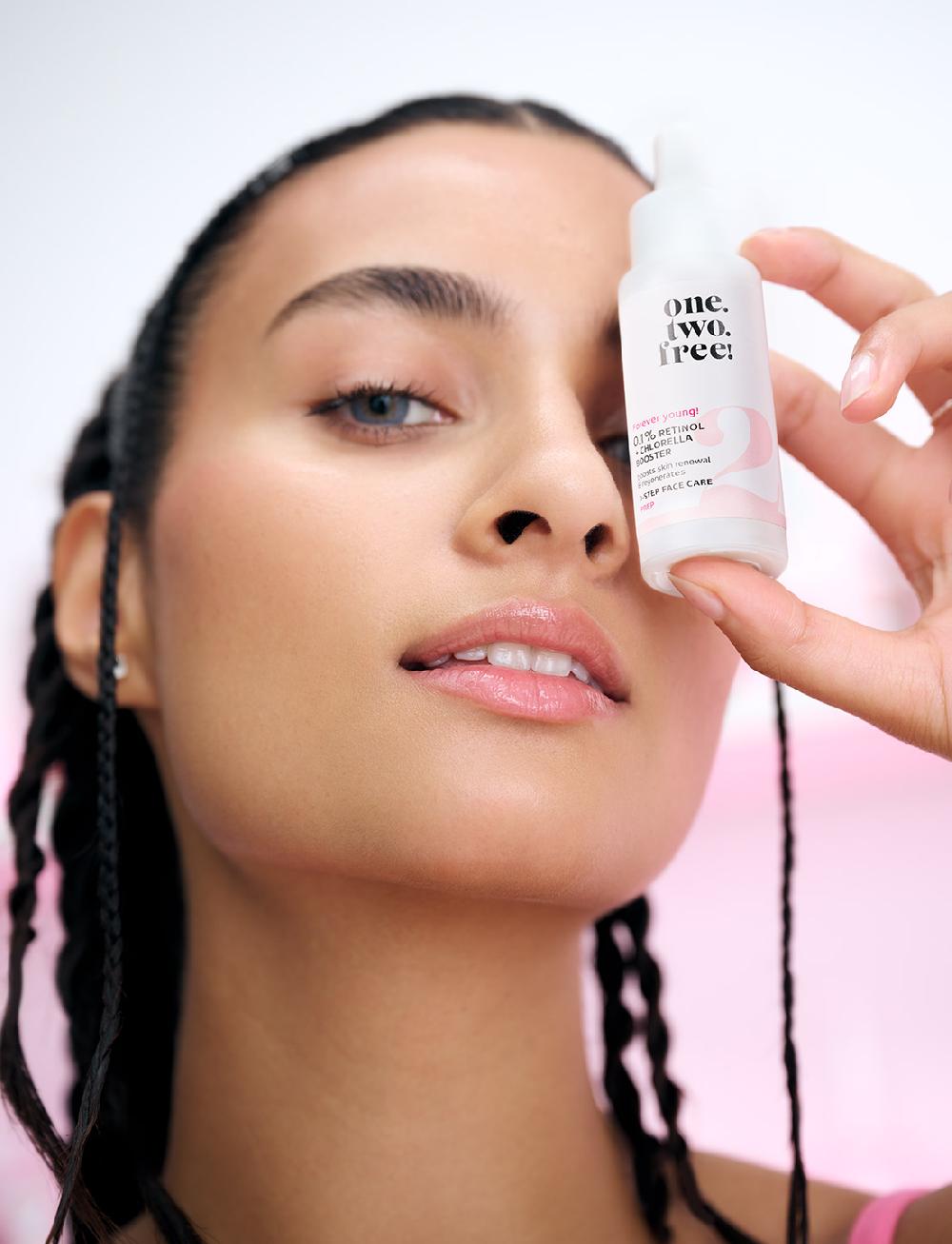 One.two.free 0 1% Retinol + Chlorella Booster