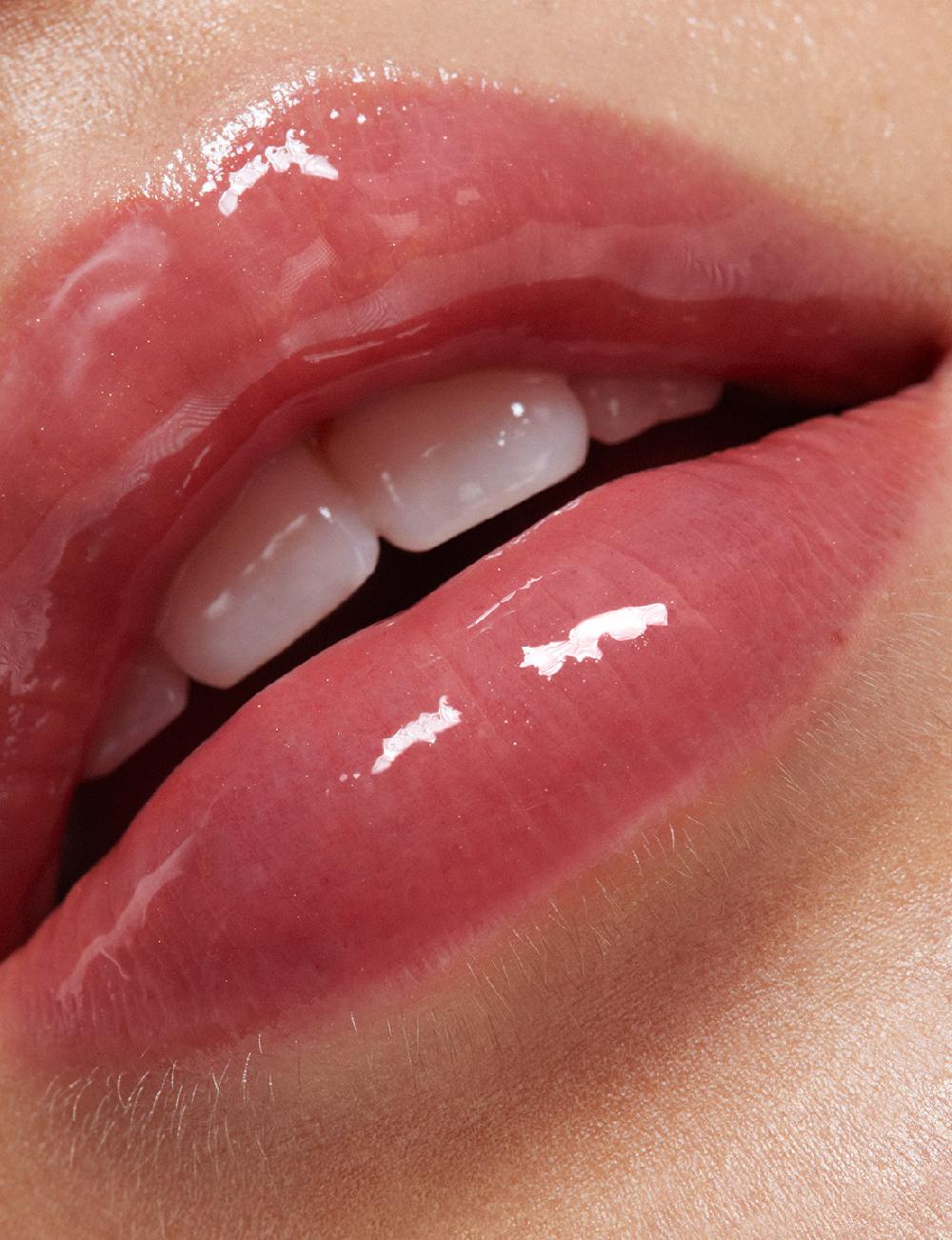 One.two.free Shine Bright Lip Oil – Paradise Peach