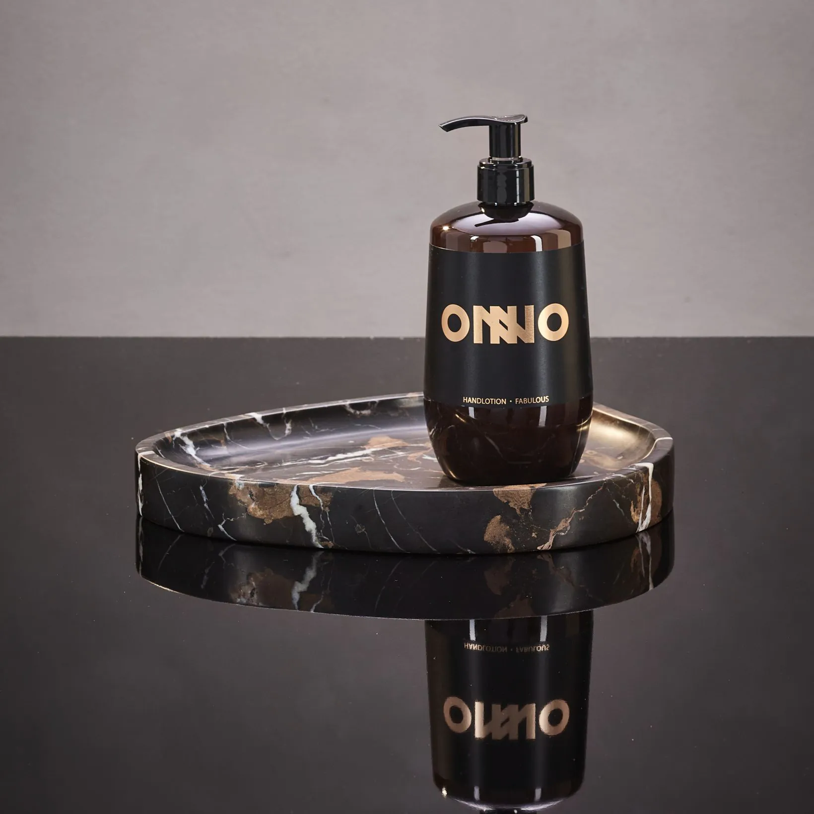 Onno Collection Marble Tray Holder Apollo