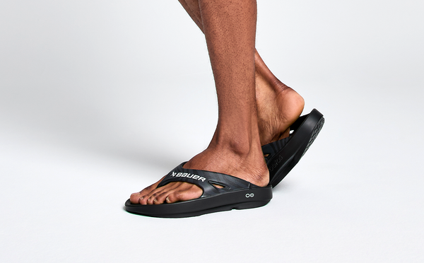 Oofos BAUER/OOFOS Men's OOriginal Sport Sandal – Black Asphalt