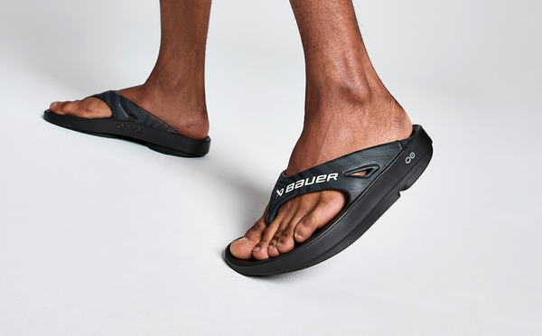 Oofos BAUER/OOFOS Men's OOriginal Sport Sandal – Black Asphalt