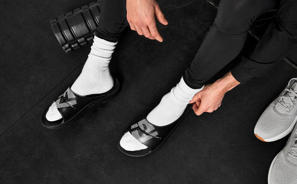 Oofos FJ X OOFOS Men's OOahh Sport Slide Sandal - Black