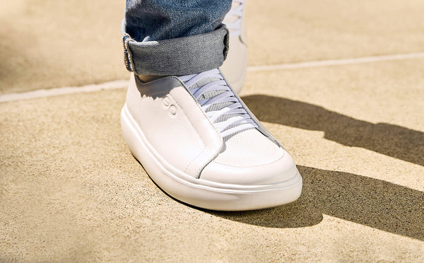 oofos Men's Club+ White