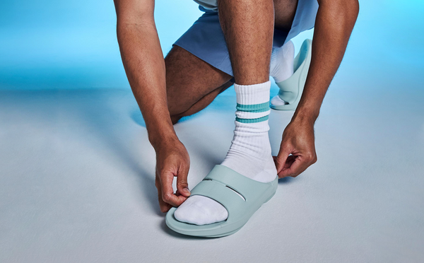 Oofos Men's OOahh Slide Sandal - Mist