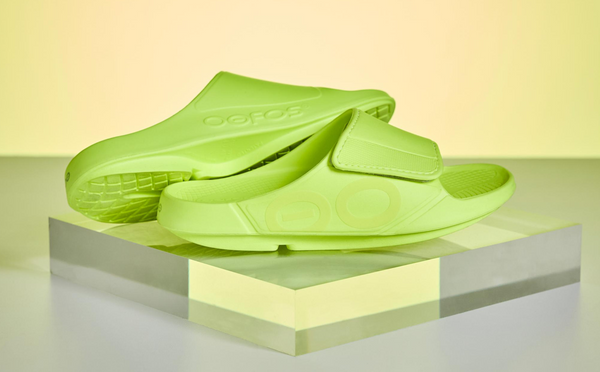 Oofos Men's OOahh Sport Flex Sandal - Electro (SALE)