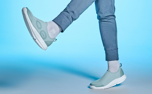 Oofos Men's OOmg Sport Low Shoe - Mist (FINAL SALE)