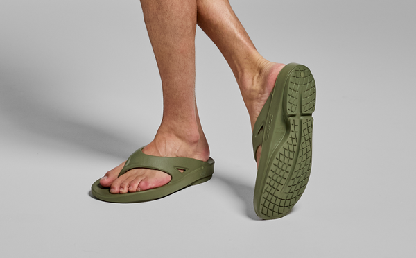 Oofos Men's OOriginal Sandal - Foliage