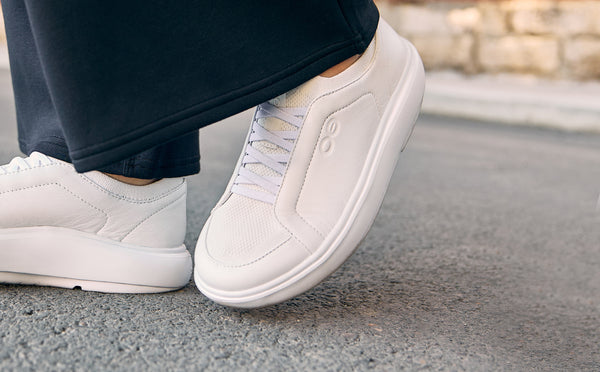 oofos Women's Club+ White