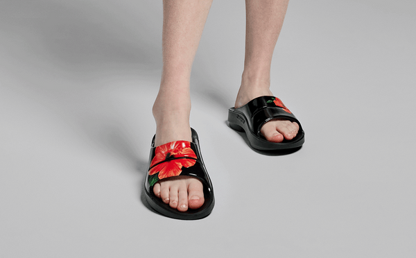 Oofos Women's OOahh Limited Slide Sandal - Hibiscus