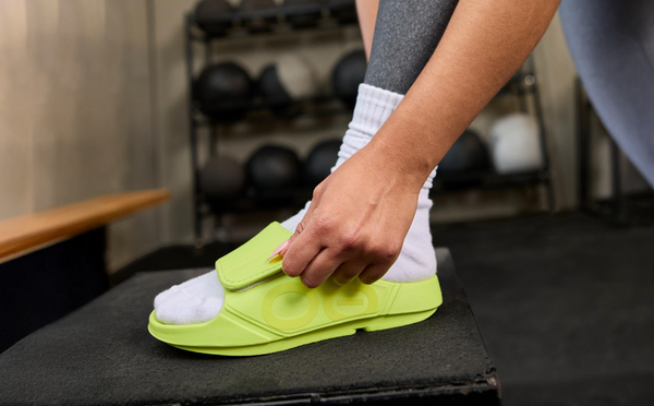 Oofos Women's OOahh Sport Flex Sandal - Electro (SALE)