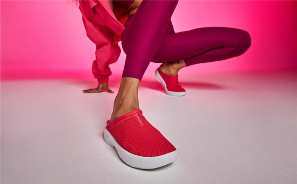 Oofos Women's OOcoozie Sport Mule - Neon Berry (SALE)