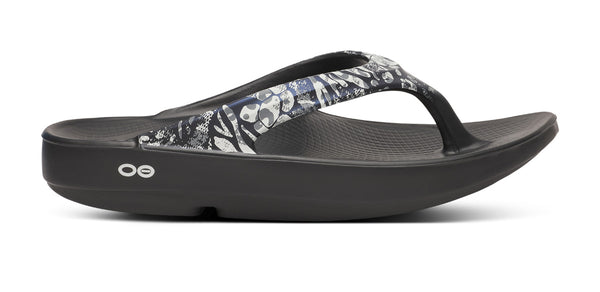 Oofos Women's OOlala Limited Sandal - Combo Camo