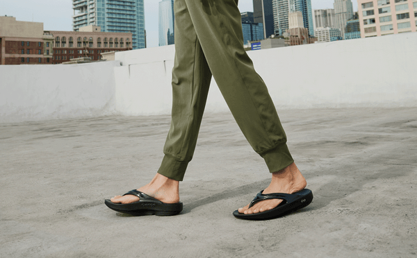 Oofos Women's OOlala Sandal - Black