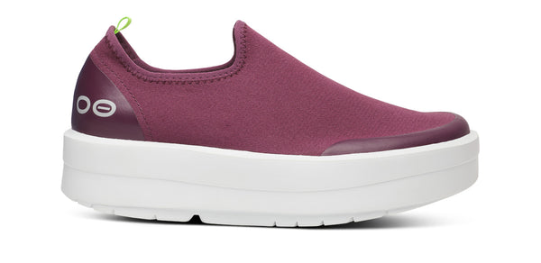 Oofos Women's OOmega EeZee Low Shoe - Mulberry