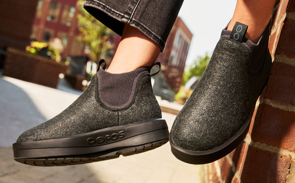 Oofos Women's OOmega Londoner - Charcoal