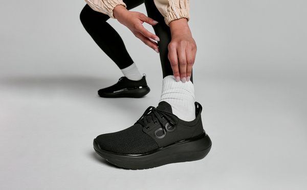 Oofos Women's OOmy Stride - Black