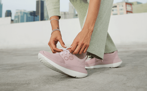 Oofos Women's OOmy Stride - Stardust