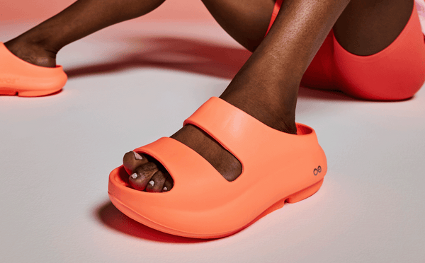 Oofos Women's OOyea Slide Sandal - Sunburst