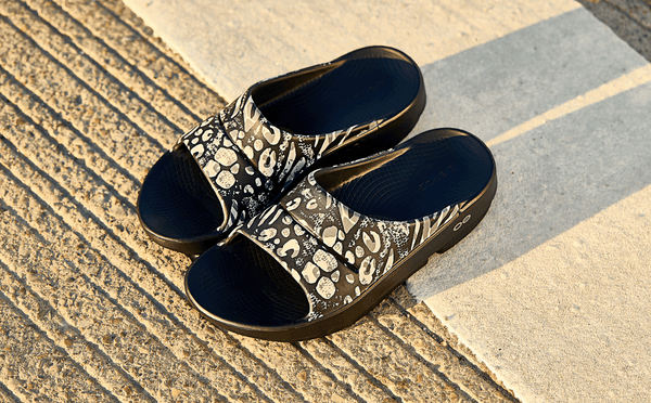 Oofos Women's OOahh Limited Slide Sandal - Combo Camo