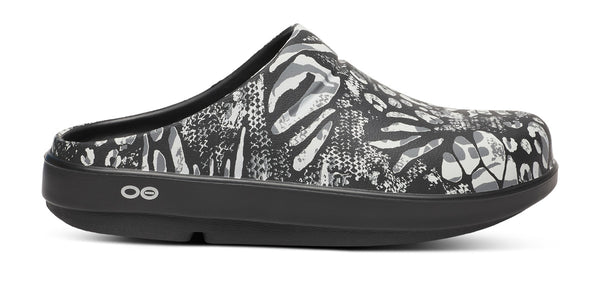 Oofos Women's OOcloog Limited Edition Clog - Combo Camo