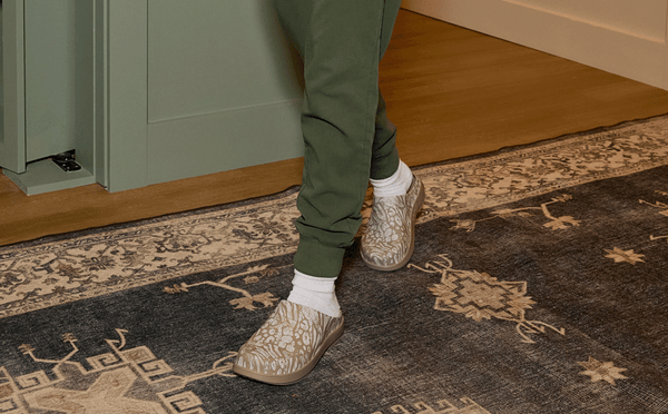 Oofos Women's OOcloog Limited Edition Clog - Nomad Combo Camo