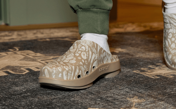 Oofos Women's OOcloog Limited Edition Clog - Nomad Combo Camo