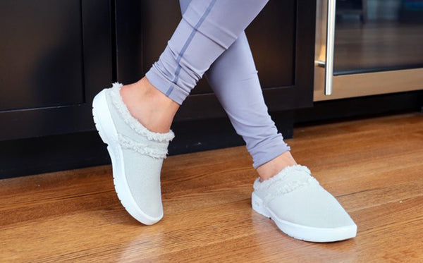 Oofos Women's OOcoozie Mule Shoe - Light Gray (FINAL SALE)