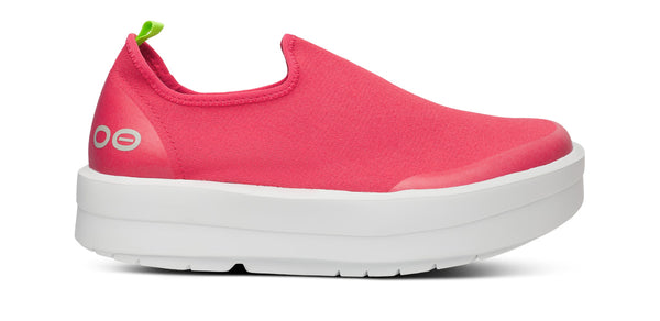 Oofos Women's OOmega EeZee Low Shoe - Neon Berry (SALE)