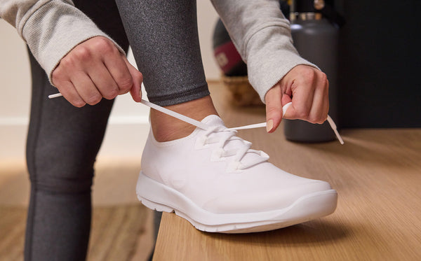 Oofos Women's OOmg Sport LS Low Shoe - White (FINAL SALE)