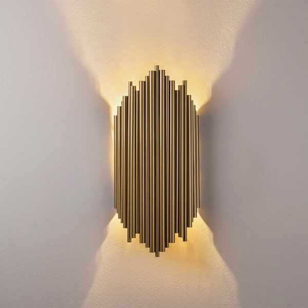 Opviq LumiCraft AuraWall: Sleek Metal Elegance | Opviq