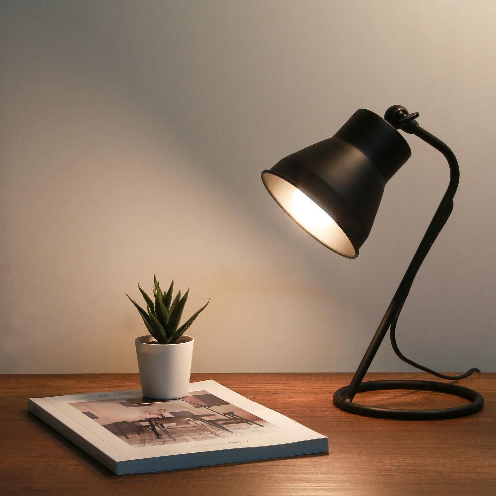 opviq LuxeLume Noir: Sleek Scandinavian Table Lamp | Opviq