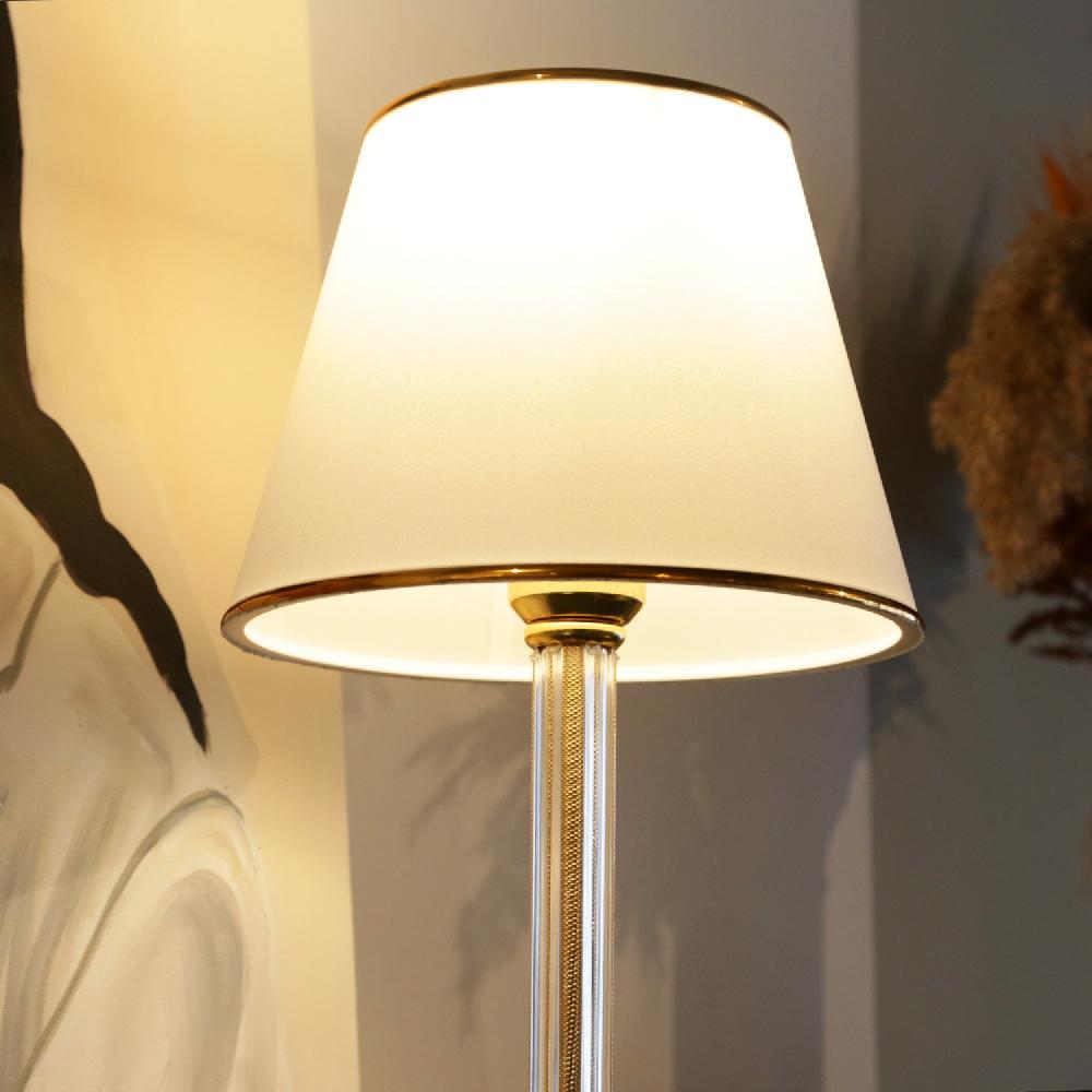 Opviq LumiGlam Aura: Chic White Table Lamp | Opviq