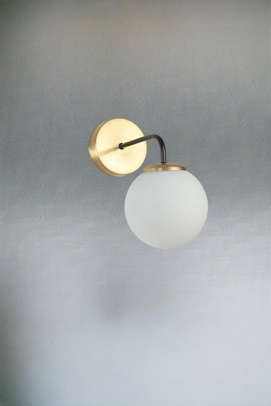Opviq Luminara Glint: Celestial Wall Light | Opviq