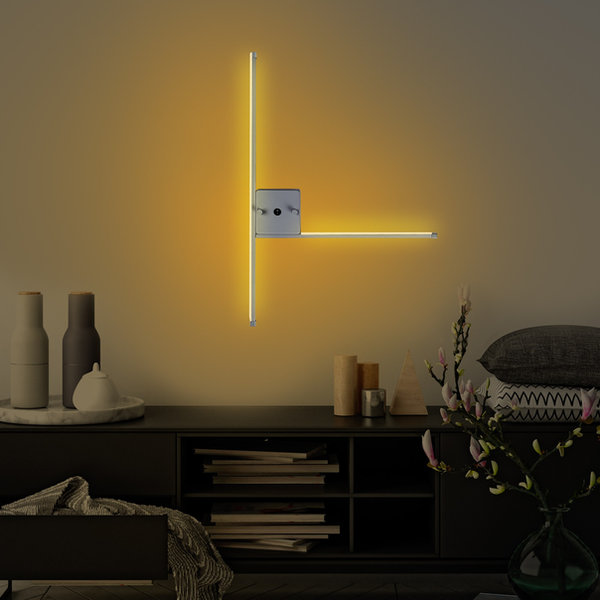 Opviq LumoChrome Elegance Wall Sconce | Opviq