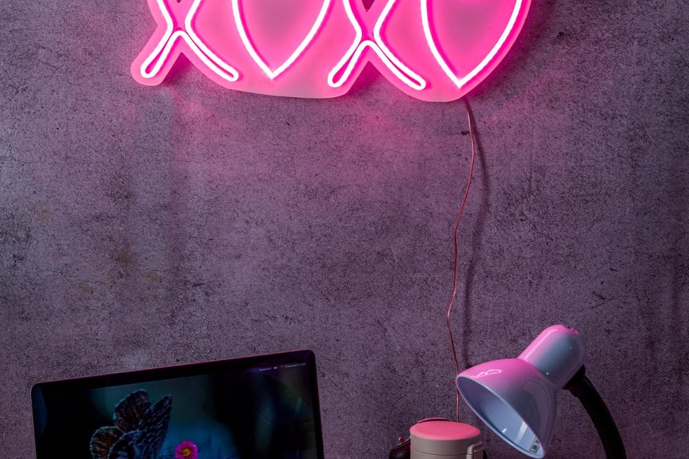 opviq NeonGlow FlexiLights: Pink Wave Edition | Opviq