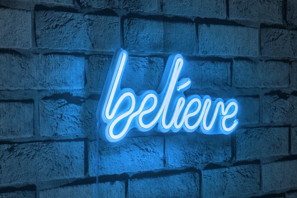 Opviq NeonLuxe FlexiGlow Strips | Opviq