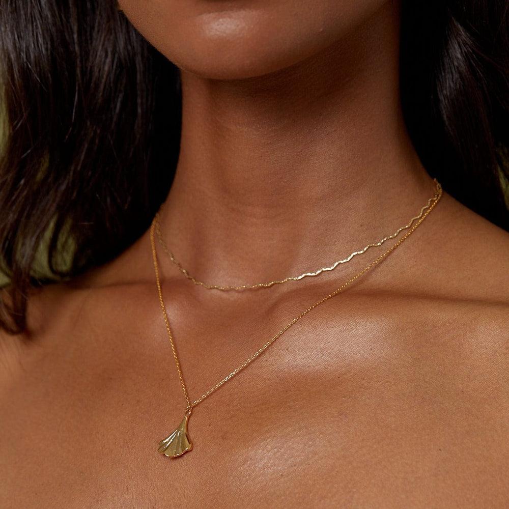 Orelia Fine Wave Chain Necklace - Gold