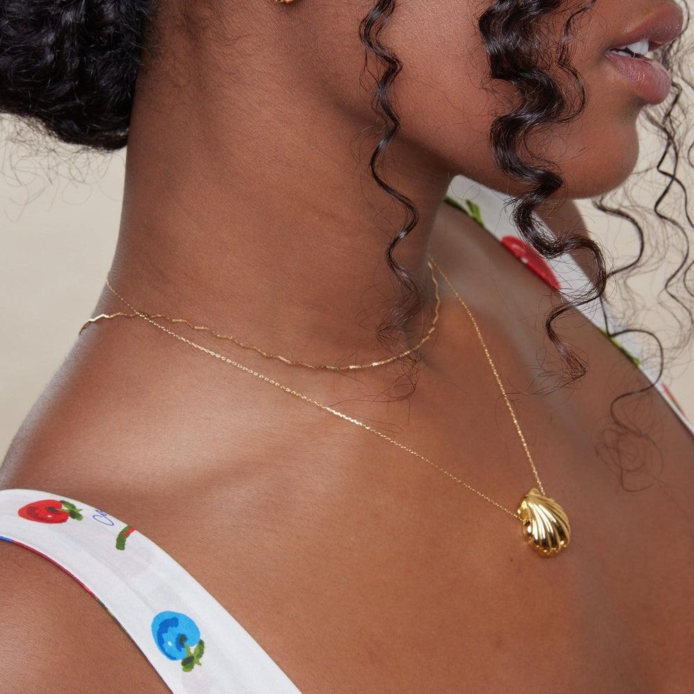 Orelia Fine Wave Chain Necklace - Gold