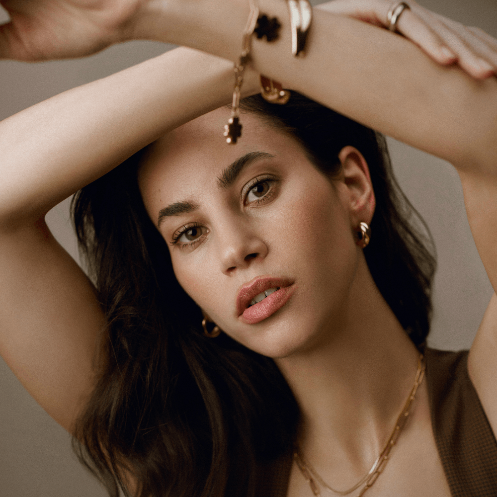 Orelia LUXE Polished Clover Charm Bracelet