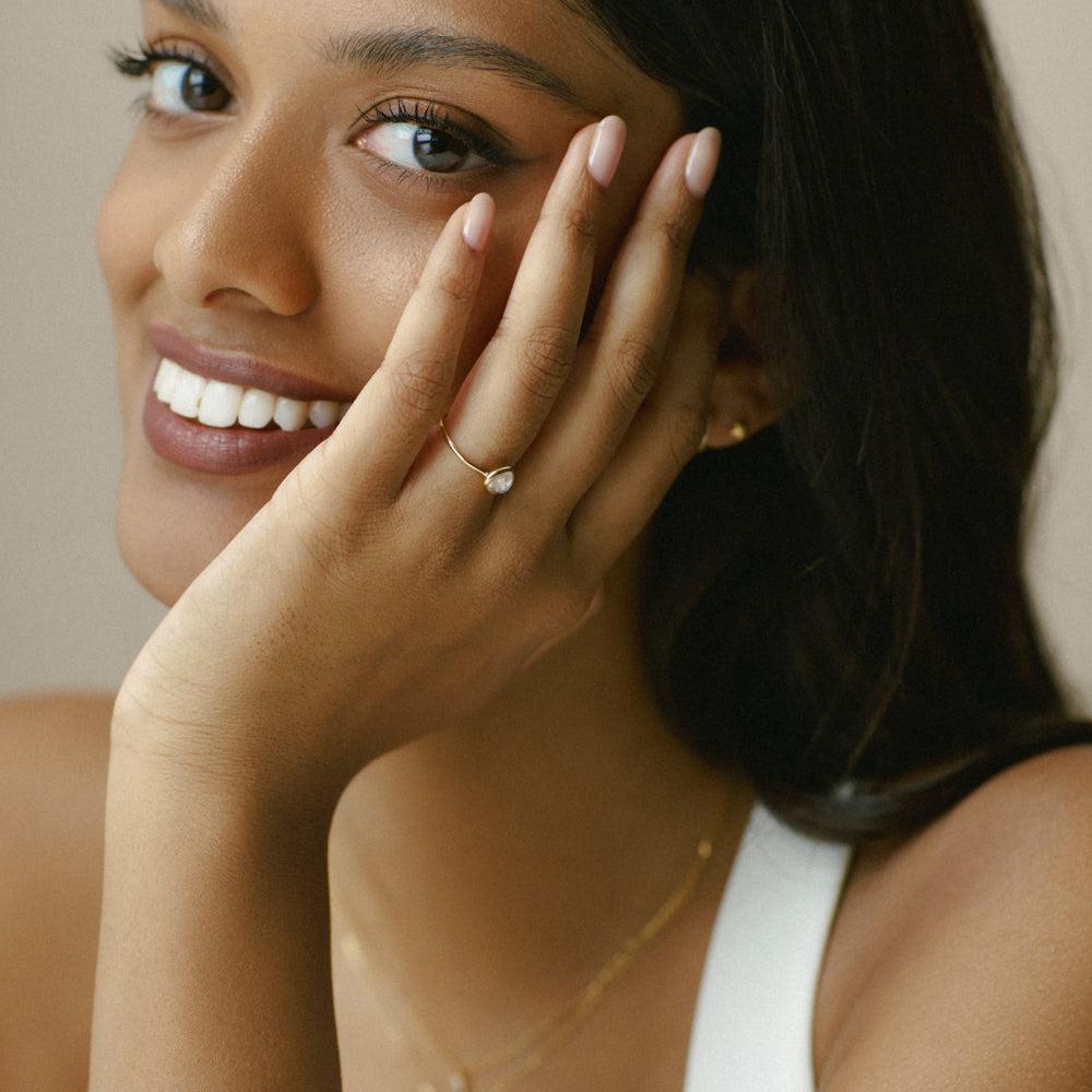 Orelia LUXE Rainbow Moonstone Ring