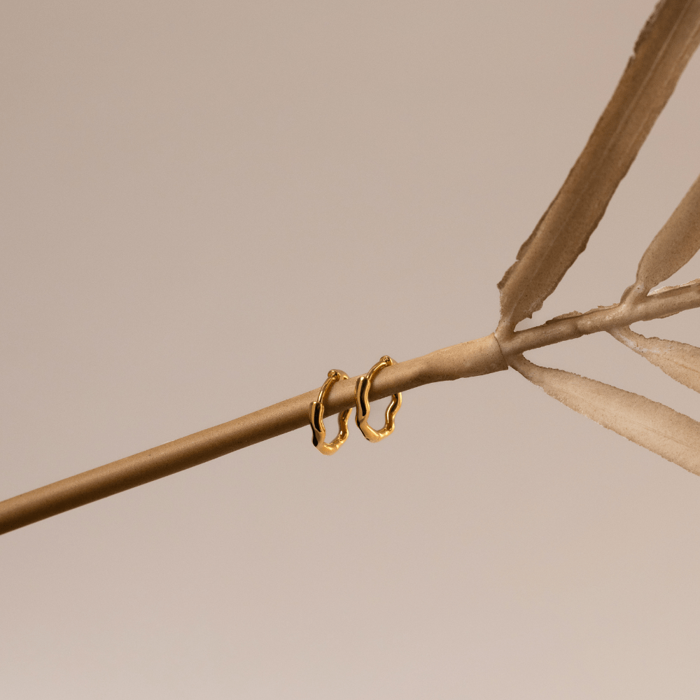 Orelia Organic Round Wave Huggie Hoop Earrings