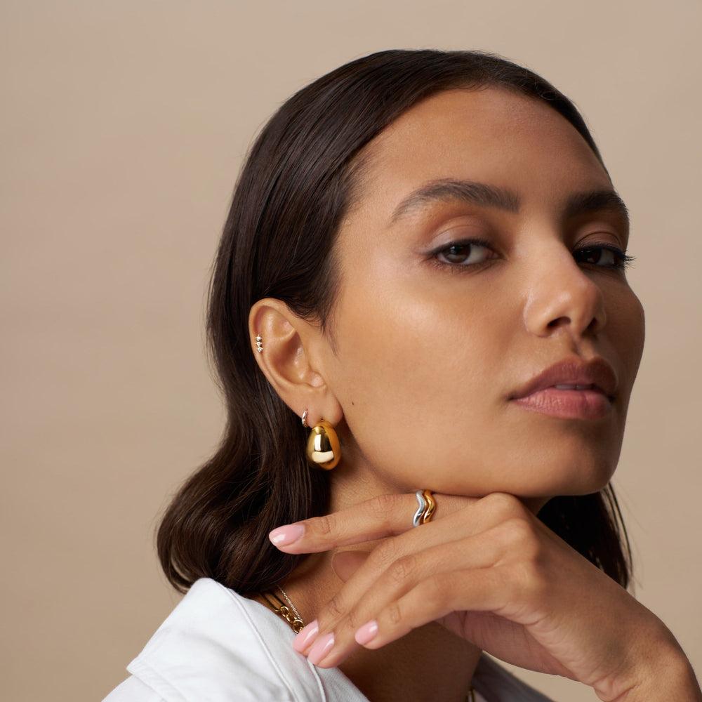 Orelia Polished Wave Ring - Gold