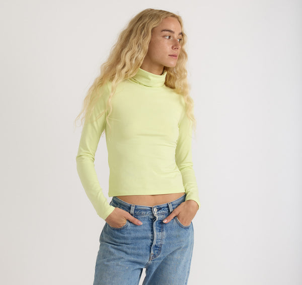 organic basics Everyday Turtleneck Elderflower Green