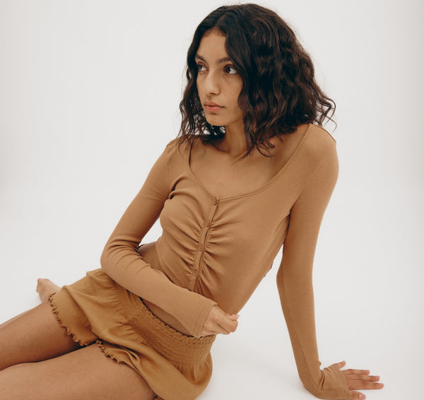 Organic Basics Core Extend Rib Crop Cardigan Ocher