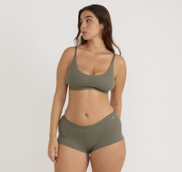 organic basics Core Rib Shorty Thyme