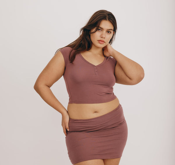 Organic Basics Core Sport Henley V Tee Rose Wood