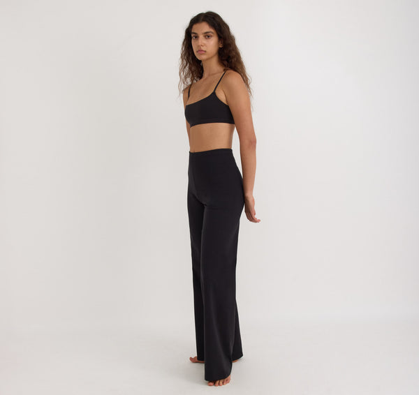 Organic Basics Core Straight Leg Pants Black