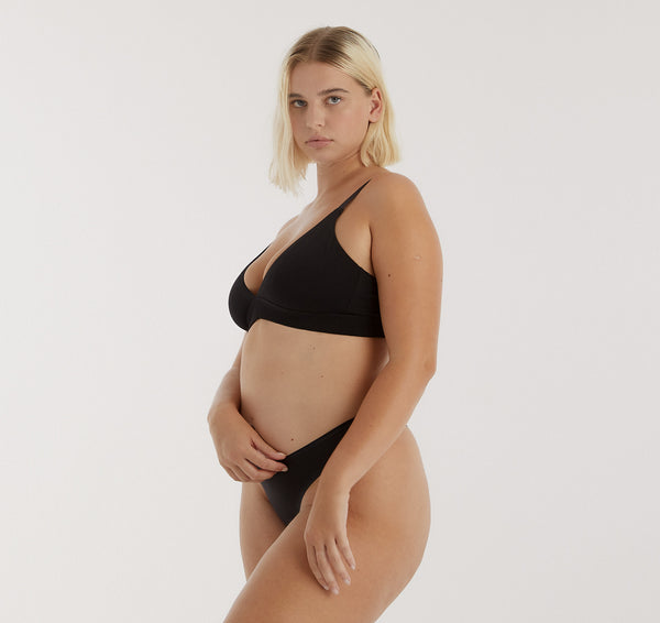 Organic Basics Core Thong Black