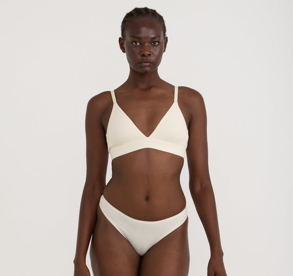 organic basics Core Triangle Bralette Soft Vanilla
